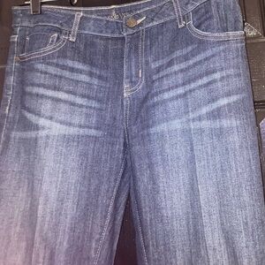Simply Vera Wang medium blue Denim Jeans
